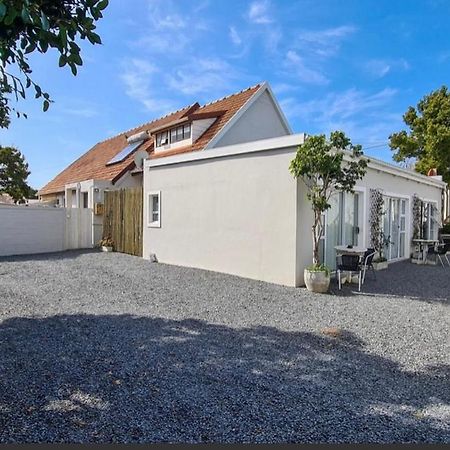 Second Best Accommodation イースト・ロンドン エクステリア 写真